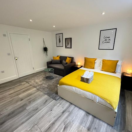 En-Suite Bedroom For Up To 4! Sofa Bed - Near Stratford London Kültér fotó