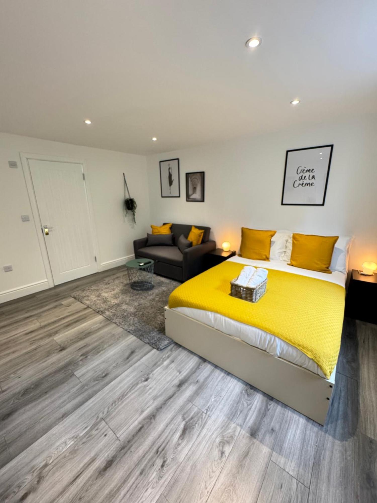 En-Suite Bedroom For Up To 4! Sofa Bed - Near Stratford London Kültér fotó
