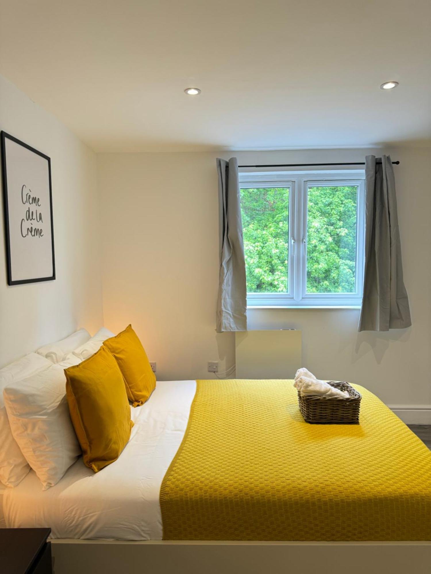 En-Suite Bedroom For Up To 4! Sofa Bed - Near Stratford London Kültér fotó
