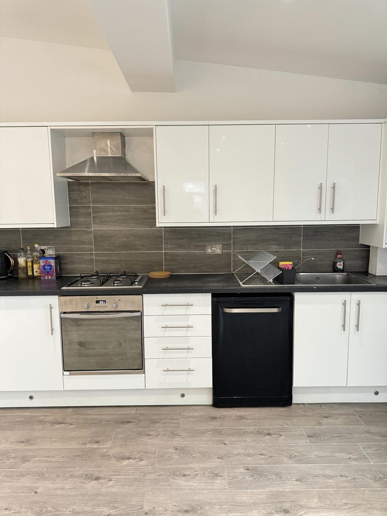 En-Suite Bedroom For Up To 4! Sofa Bed - Near Stratford London Kültér fotó