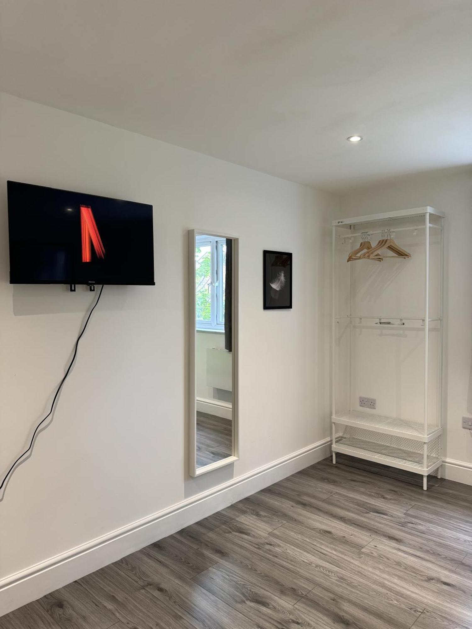 En-Suite Bedroom For Up To 4! Sofa Bed - Near Stratford London Kültér fotó