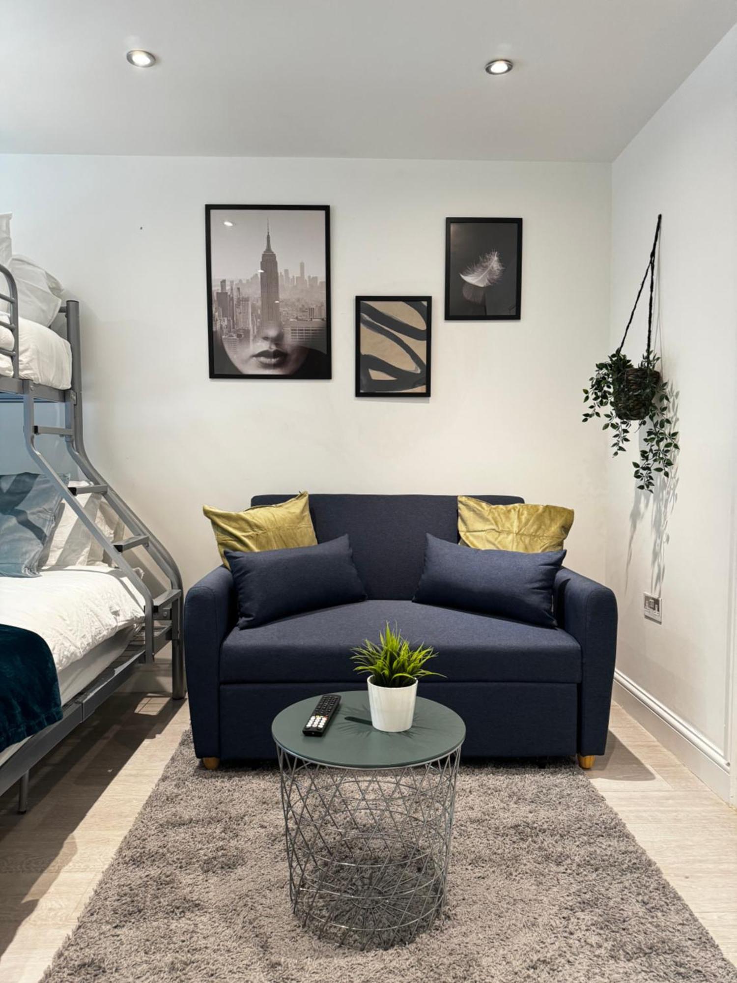 En-Suite Bedroom For Up To 4! Sofa Bed - Near Stratford London Kültér fotó