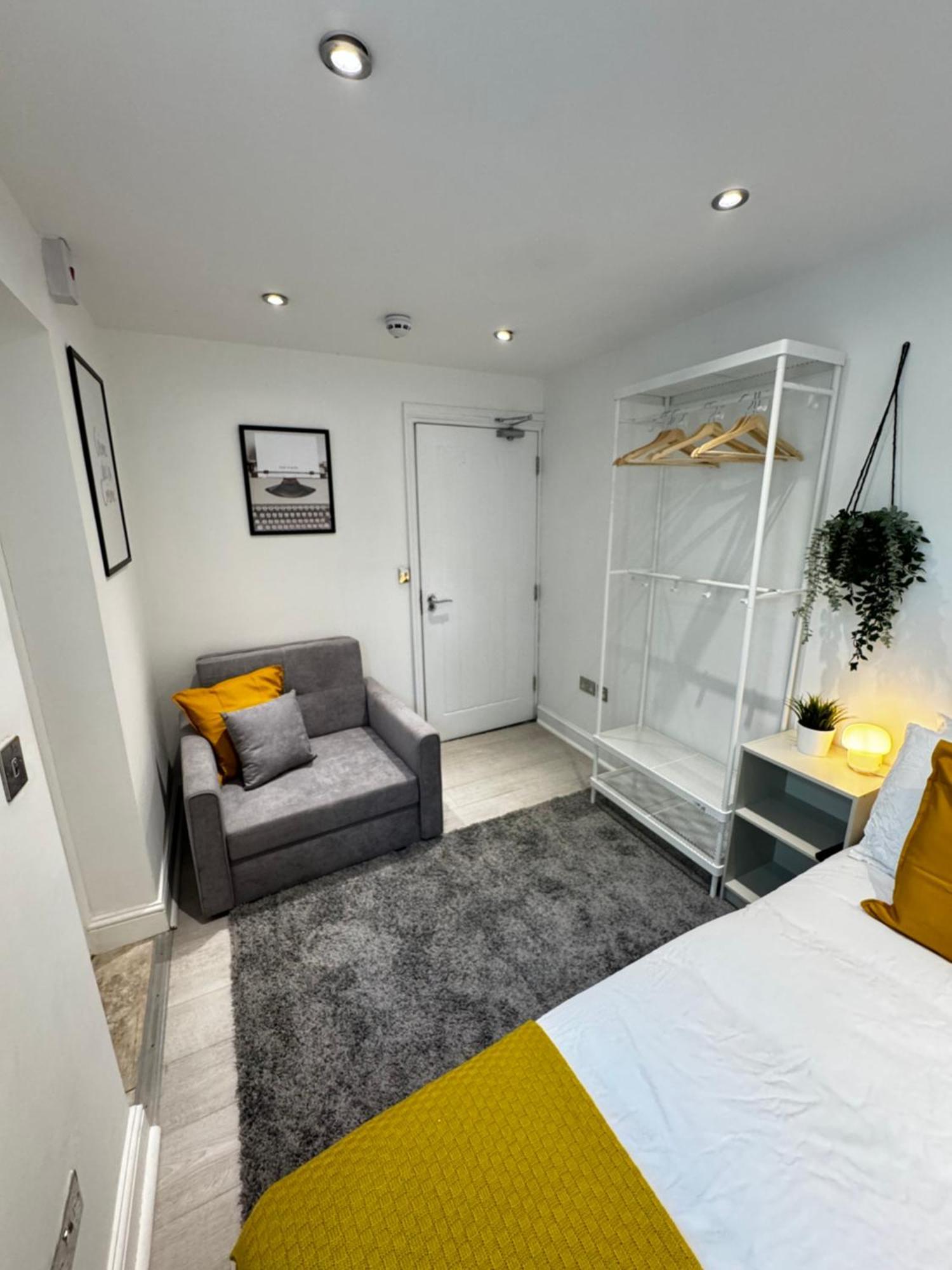 En-Suite Bedroom For Up To 4! Sofa Bed - Near Stratford London Kültér fotó