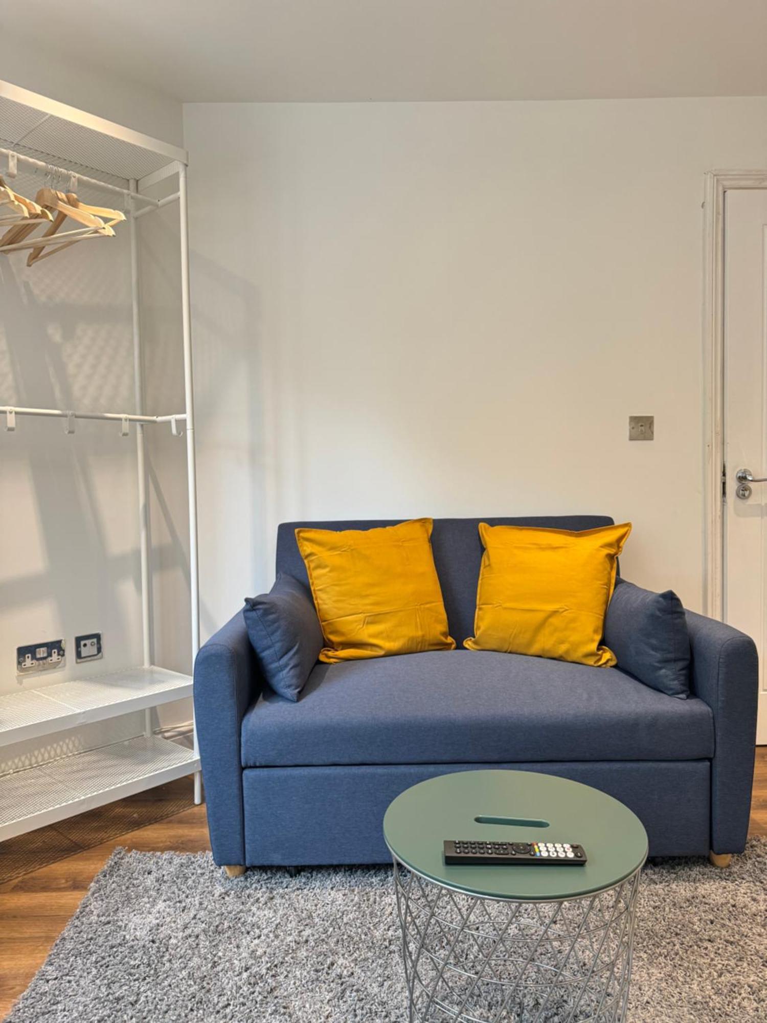 En-Suite Bedroom For Up To 4! Sofa Bed - Near Stratford London Kültér fotó